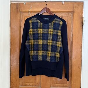 Peak Performance Checked Wind-blocker Sweater. GREAT condition. Size medium.